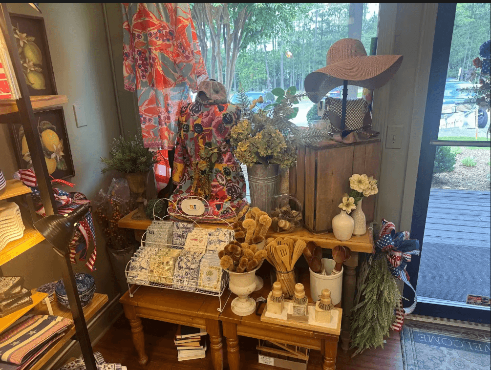 Gifts and accessories table